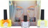 Ciaté Corrupted Neon Manicure Gift Set 13.5ml Neon Orange Nail Polish + 10g Neon Glitter + 5ml Black Light Top Coat Ciaté Corrupted Neon Manicure Gift Set 13.5ml Neon Orange Nail Polish + 10g Neon Glitter + 5ml Black Light Top Coat