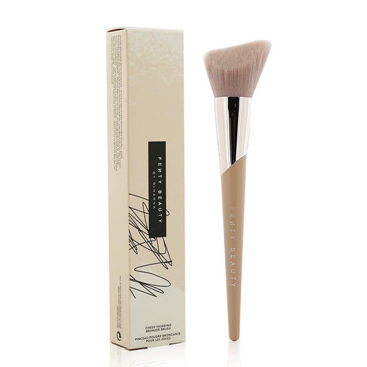 Fenty Beauty Make-Up Cheek Hugging Bronzer Brush - 1